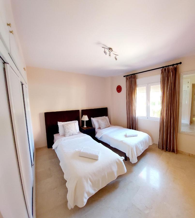 Luxurious Apartment 2 Bedroom 2 Bathroom Near Beach مالقة المظهر الخارجي الصورة